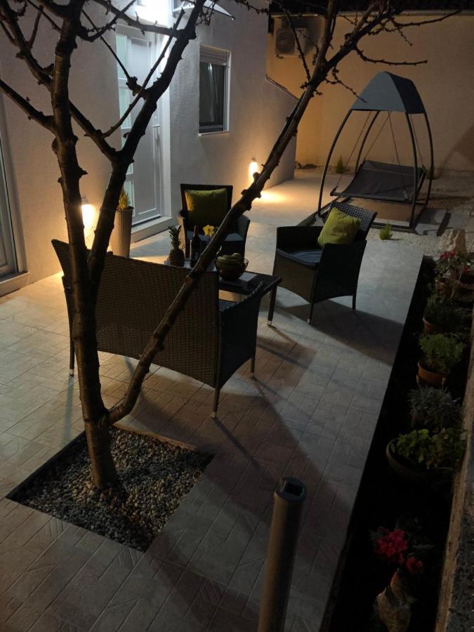 Apartman Ana Apartman Crno Kültér fotó